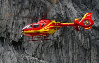 Palier lisse autolubrifiant adapté à l'aéronautique